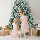 8 英尺预亮雪植绒圣诞树，带尖头和金属支架 - 8 英尺 8 Feet Pre-lit Snow Flocked Christmas Tree with Tips and Metal Stand-8 ft