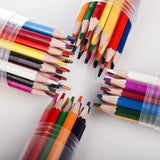 小树苗 12色彩色铅笔 带卷笔刀