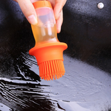 Squeeze-type oil brush with cover Squeeze-type oil brush with cover Silicone oil brush kitchen small oil brush